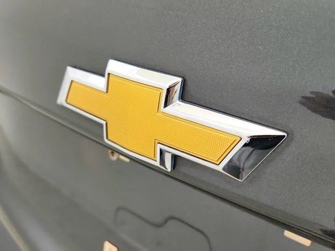 Used 2022 Chevrolet Equinox LS w/ LS Convenience Package FWD image 33