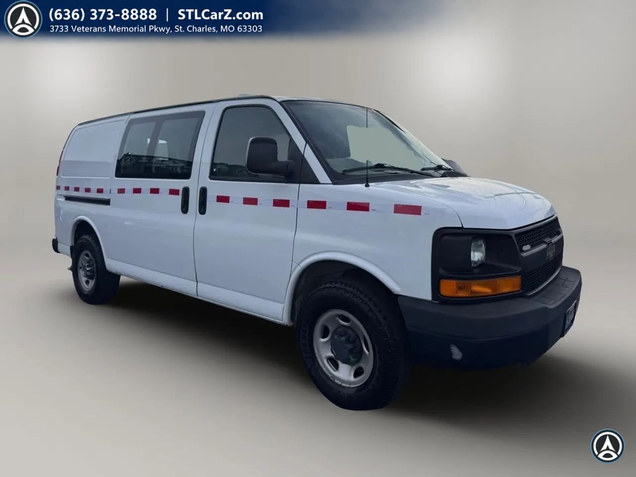 Used 2016 Chevrolet Express 2500 RWD image 1