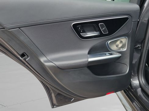 Used 2024 Mercedes-Benz C 300 Sedan image 11