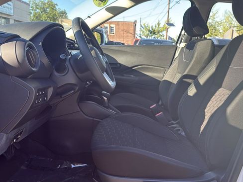 Used 2022 Nissan Kicks S FWD image 9