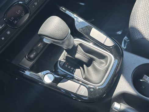 Certified 2025 Kia Soul S FWD image 20