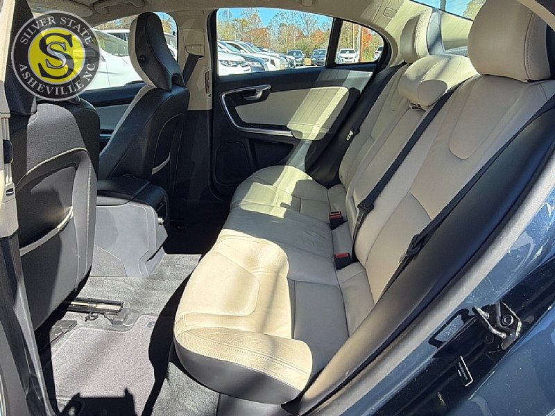 Used 2012 Volvo S60 T5 FWD image 13