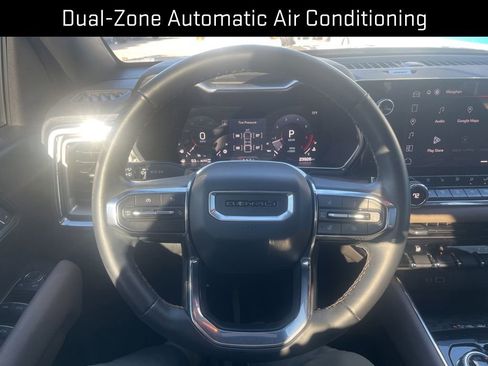 Used 2023 GMC Canyon Denali image 14