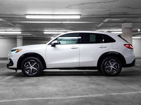 Certified 2024 Honda HR-V EX-L image 12