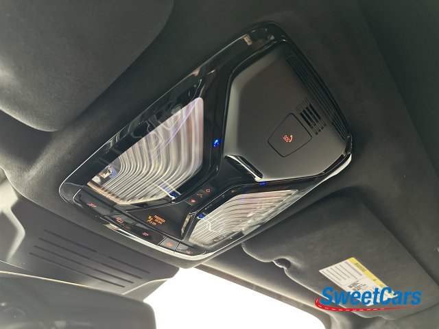 Used 2025 BMW X7 M60i AWD/4WD image 38