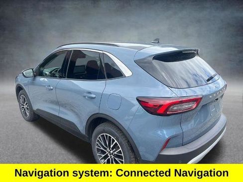 Certified 2024 Ford Escape SE FWD image 3