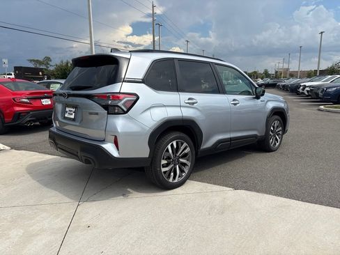 New 2026 Subaru Forester Touring AWD/4WD image 5