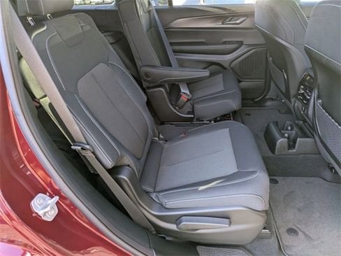 New 2025 Jeep Grand Cherokee L Laredo w/ Luxury Tech Group I image 27