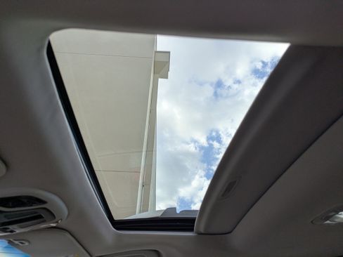 Used 2021 Subaru Outback Touring XT image 20