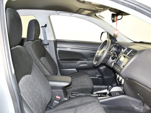 Used 2024 Mitsubishi Outlander Sport SE AWD/4WD image 31