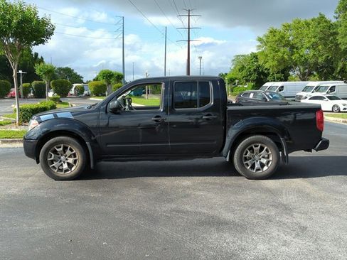 Used 2021 Nissan Frontier SV RWD image 8