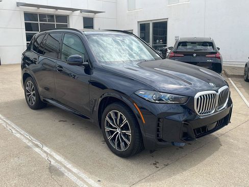 Used 2025 BMW X5 sDrive40i w/ M Sport Package RWD image 2