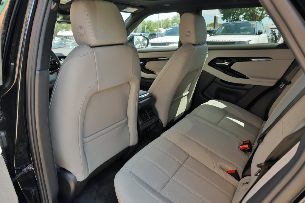 New 2026 Land Rover Range Rover Evoque S AWD/4WD image 30