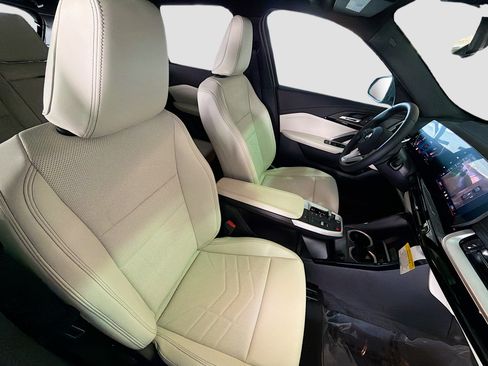 New 2026 BMW X1 xDrive28i w/ Technology Package image 15