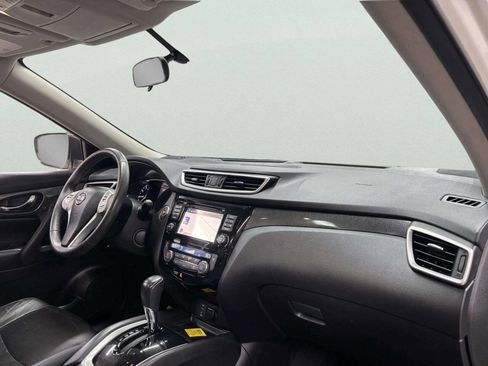 Used 2015 Nissan Rogue SL w/ SL Premium Package image 21