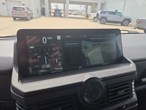 Used 2025 INEOS Grenadier Station Wagon AWD/4WD image 19