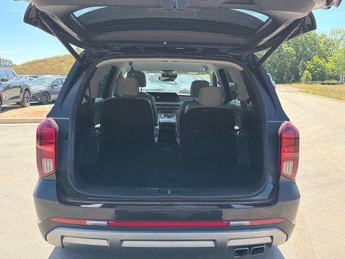 Used 2025 Hyundai Palisade SEL FWD image 18