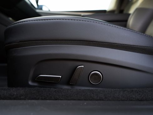 Used 2025 Tesla Model 3 Long Range image 32