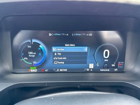 Used 2024 Ford F150 Lightning Lariat image 18