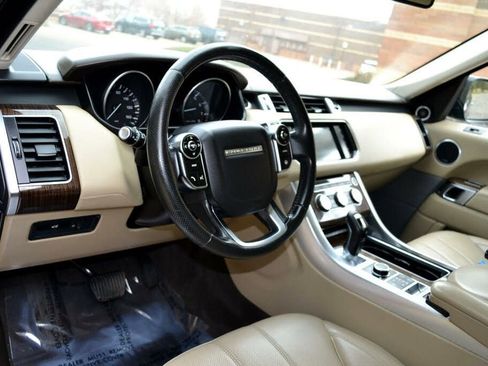 Used 2015 Land Rover Range Rover Sport HSE image 19