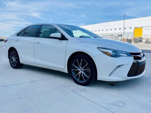 Used 2016 Toyota Camry XSE w/ Four Season Floor Mat Package image 3