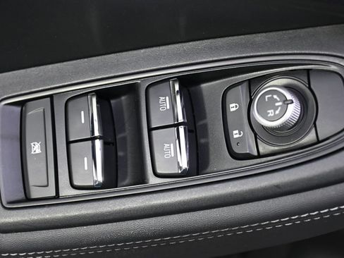 Certified 2023 Subaru Forester Touring AWD/4WD image 23