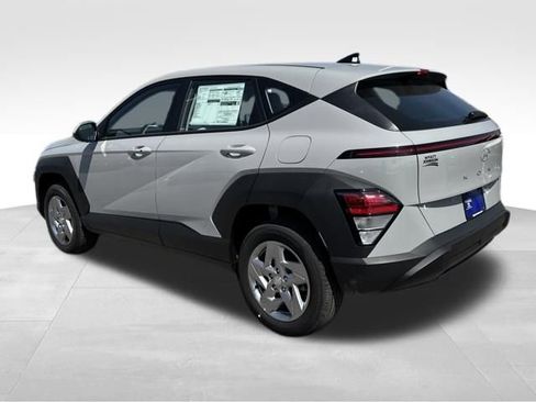 New 2026 Hyundai Kona SE AWD/4WD image 3