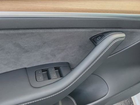 Used 2022 Tesla Model 3 Long Range image 34