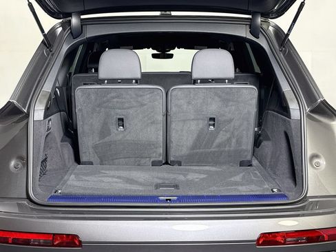 Used 2026 Audi Q7 3.0T Premium w/ Convenience Plus Package AWD/4WD image 21