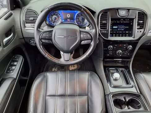 Used 2020 Chrysler 300 S RWD image 6