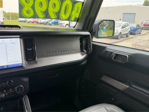Used 2022 Ford Bronco Outer Banks AWD/4WD image 25