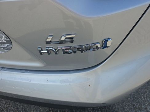 Used 2024 Toyota Corolla LE image 7