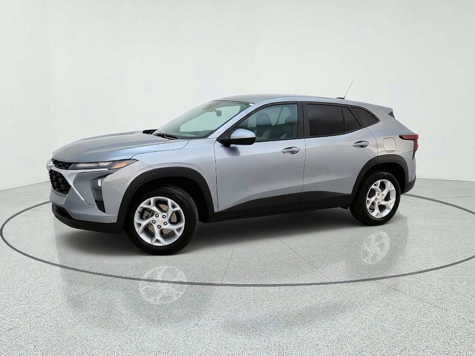 Used 2026 Chevrolet Trax LS w/ LS Convenience Package FWD image 15
