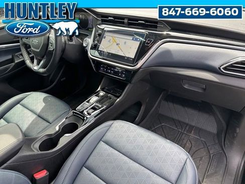 Used 2023 Chevrolet Bolt EUV Premier w/ Sun & Sound Package FWD image 10