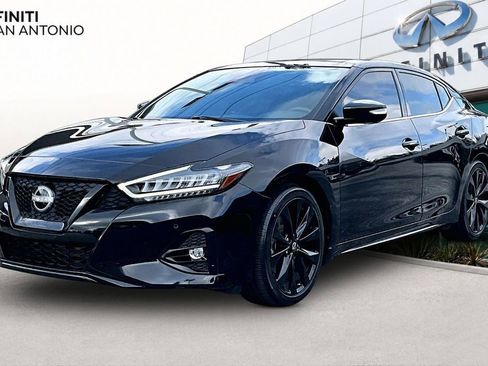 Used 2023 Nissan Maxima SR w/ Sport Mat Group FWD image 14