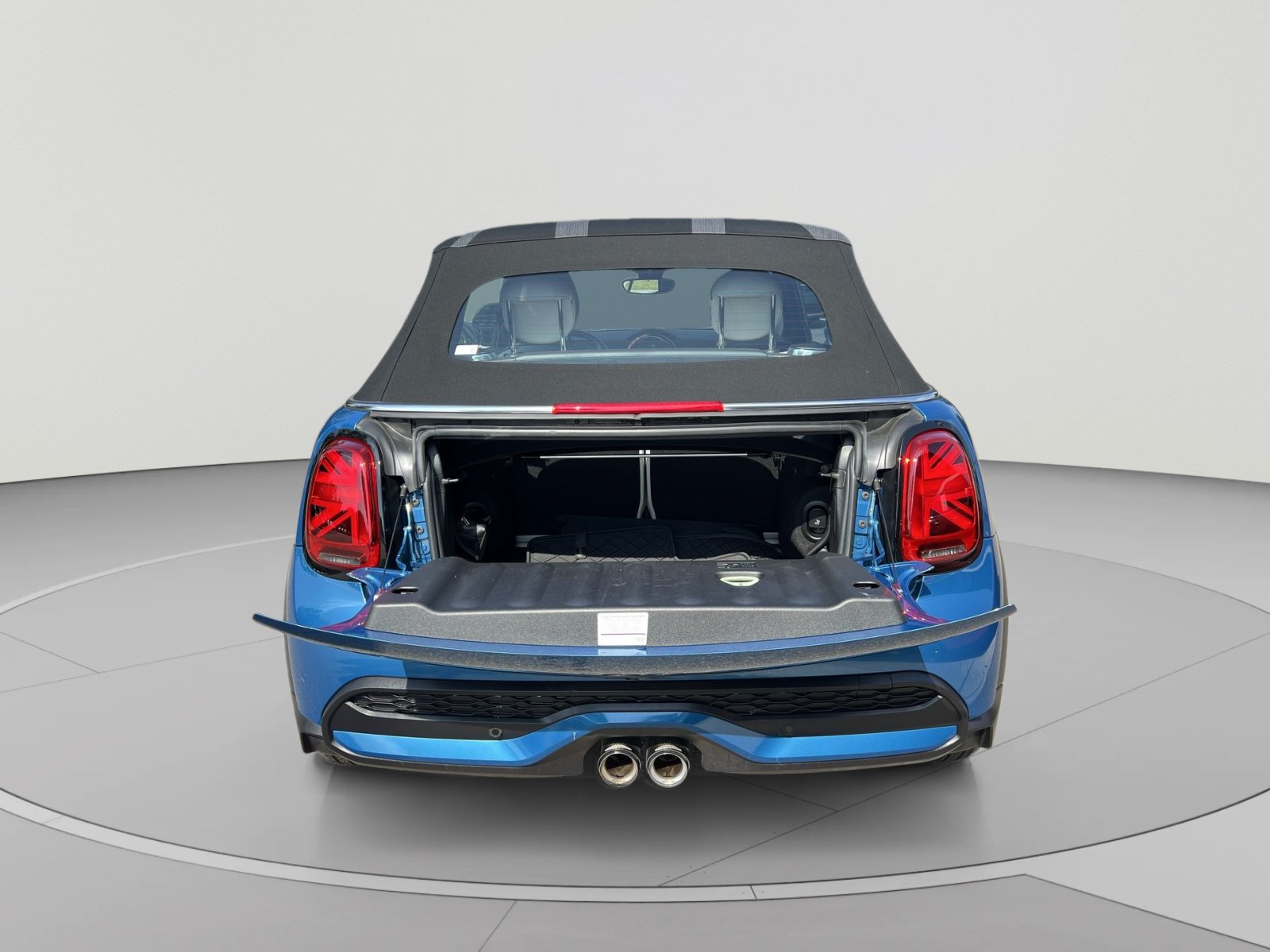 Used 2023 MINI Cooper S w/ Signature Upholstery Package FWD image 24