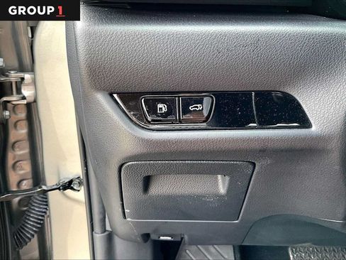 Used 2025 Lexus NX 250 FWD w/ Accessory Package (2T) image 33