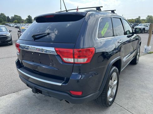 Used 2011 Jeep Grand Cherokee Overland AWD/4WD image 5