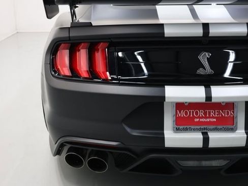 Used 2021 Ford Mustang Shelby GT500 w/ Carbon Fiber Track Pack RWD image 64