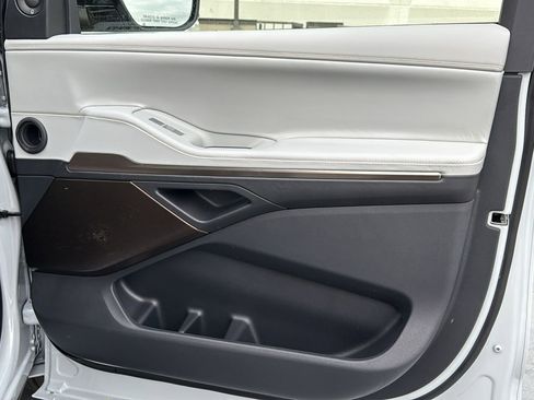 New 2026 Lincoln Navigator L Black Label image 11