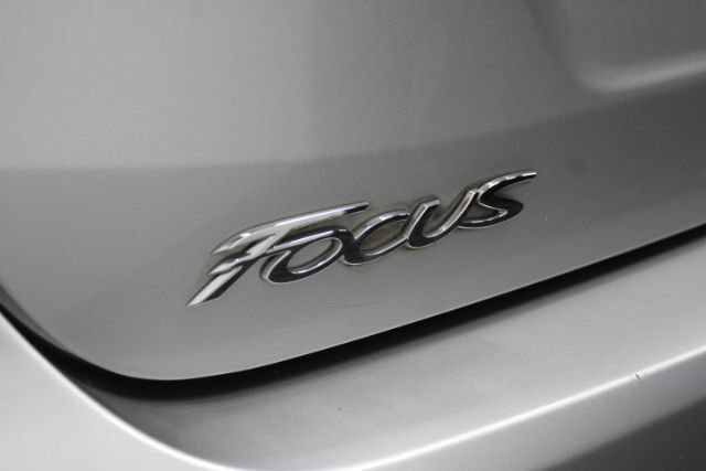 Used 2015 Ford Focus SE FWD image 6