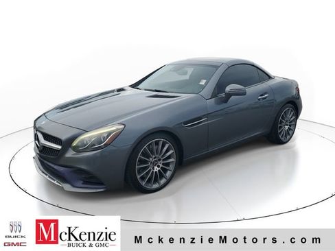 Used 2017 Mercedes-Benz SLC 300 image 3