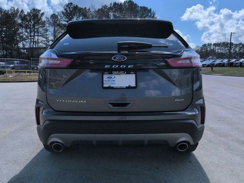 Used 2024 Ford Edge Titanium image 6