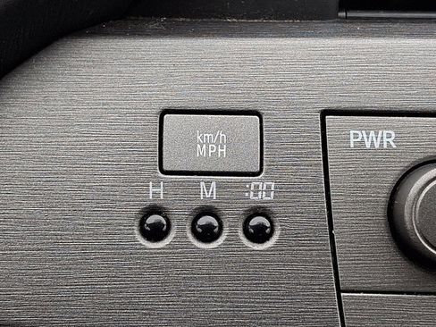 Used 2014 Toyota Prius Two image 23