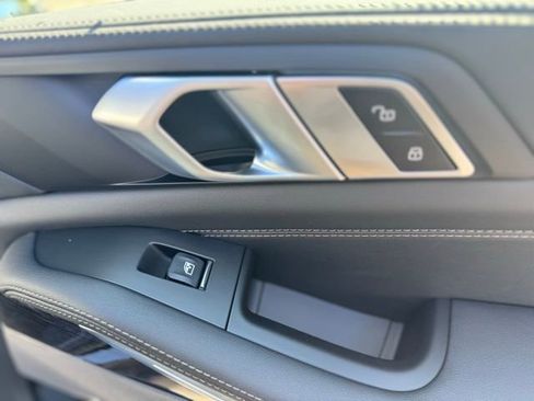 New 2026 BMW X5 xDrive50e w/ M Sport Package image 17