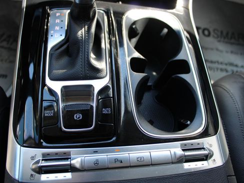 Used 2024 Kia Carnival SX Prestige FWD image 24