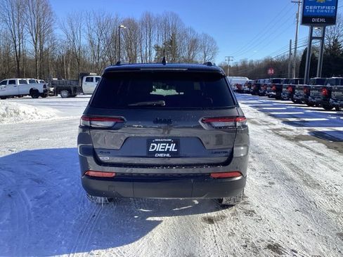 New 2025 Jeep Grand Cherokee L Limited w/ Black Appearance Package AWD/4WD image 6