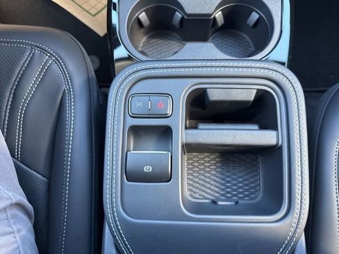 New 2025 Ford Mustang Mach-E Premium image 27