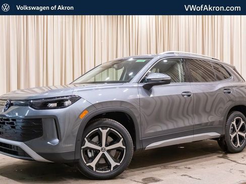 New 2026 Volkswagen Tiguan SE image 1