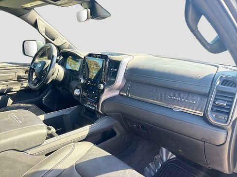 Used 2021 RAM 1500 Limited w/ Night Edition RWD image 31